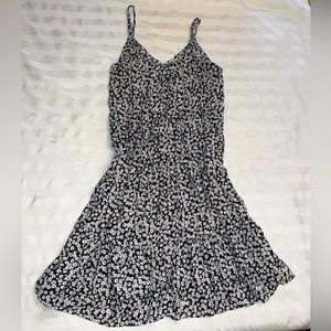 Daisy Floral Summer Dress with Built in Pockets